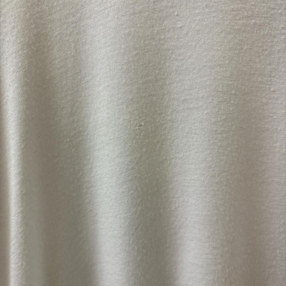 Hollister-co Women's White T-shirt - Picture 6 of 6